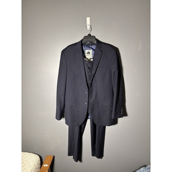Jos. A. Bank Other - Jos A Bank 1905 Suit Wool 3 Piece Suit Size 40R 34x30